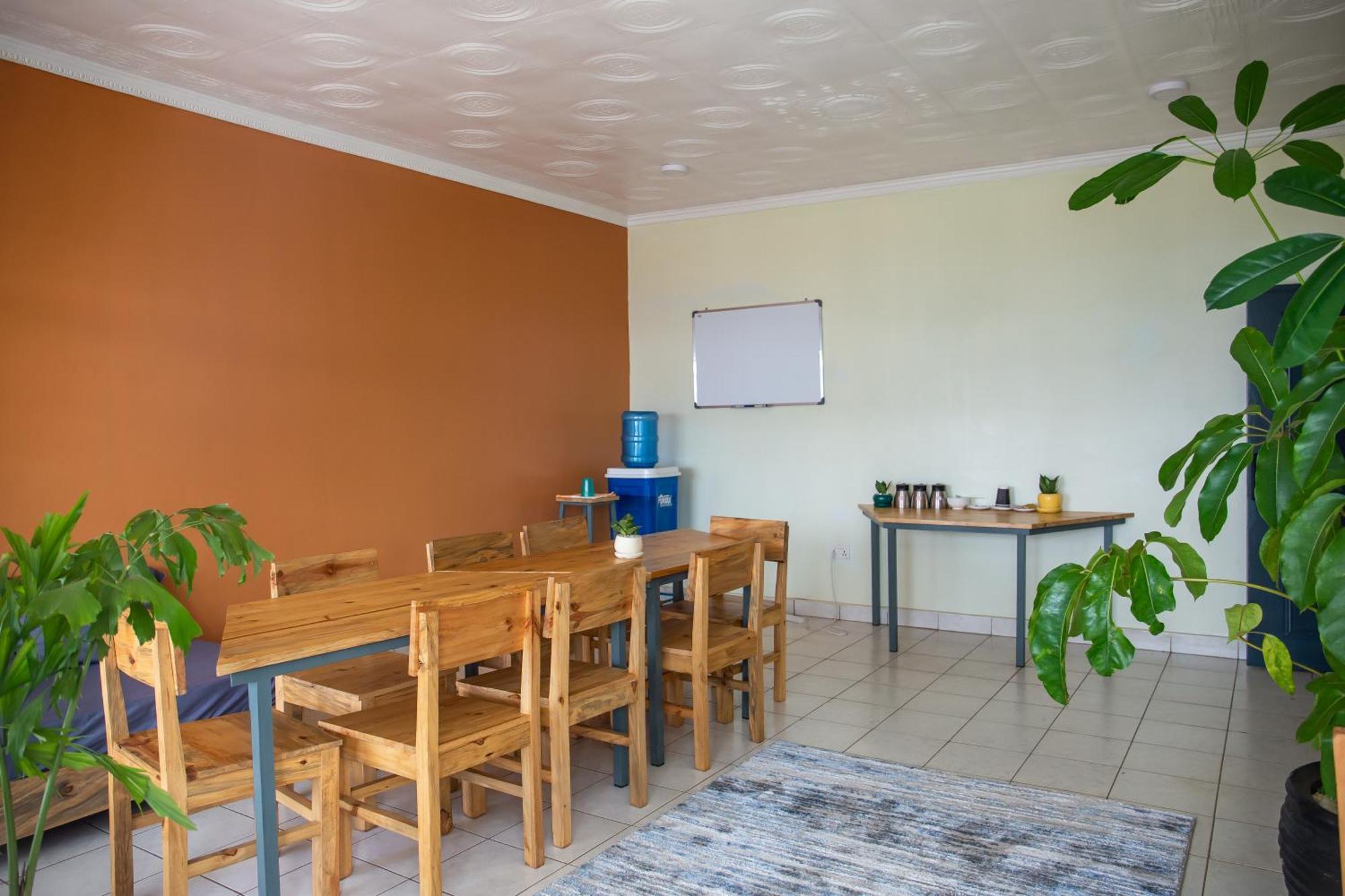 Tugende Hostel Kigali Exterior photo
